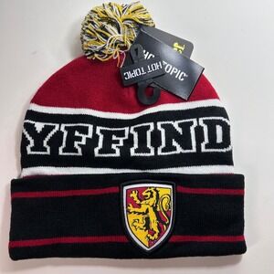 Harry Potter Gryffindor Beanie Hot Topic Knit Pom Hat Hogwarts Crest New NWT